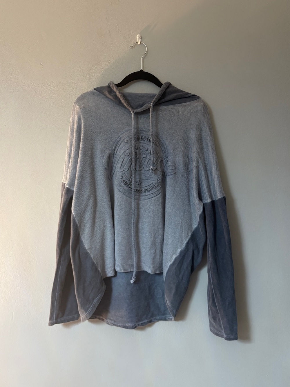 Vintage Textured Two-Tone Gray Hoodie Sweater